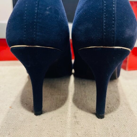 JNY Navy Pumps - Picture 5 of 8